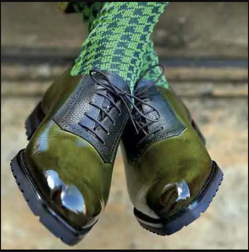 Chaussure habillée lacets - à,