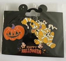 Pin Brooch Set Disneyland