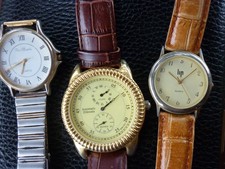 Lot de 3 montres. Une