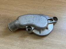 UN CACHE COUVERCLE DE POMPE A EAU HUSQVARNA 240 250 WR 1990 TYPE MOTEUR 2A