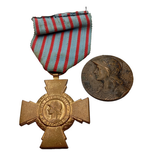 J24 2026 lot de - (ref41173),
