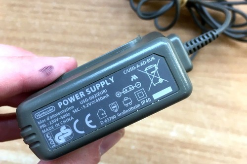 Chargeur officiel nintendo - chargeur,