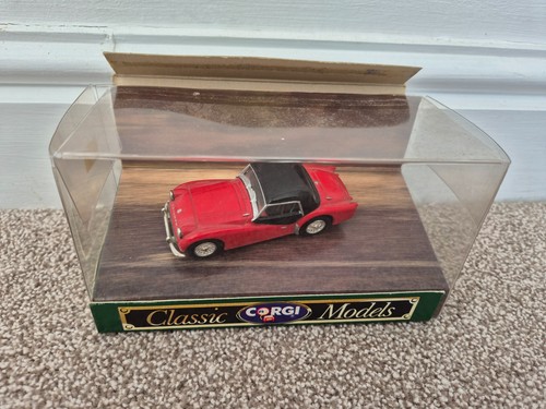 Corgi classics triumph - 1/43,