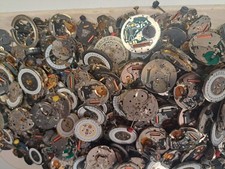 LOT 1.5 KILO ANCIENS MOUVEMENTS MONTRE QUARTZ POUR PIECE