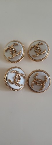 Boutons chanel - 4,