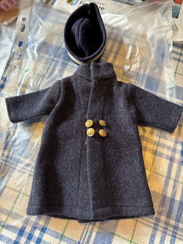 Vêtements pour poupée