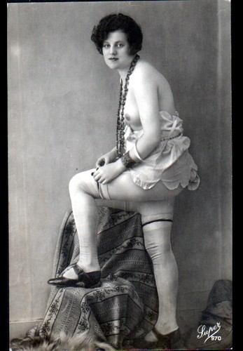 Femme sous vetement avec - femme,
