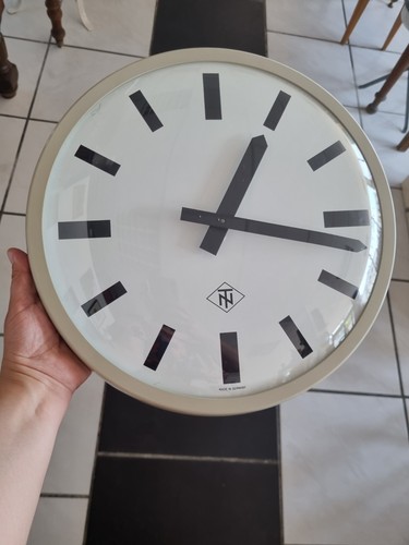 Ancienne horloge et n - tn,