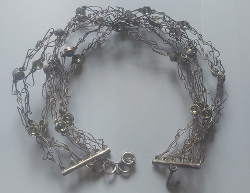 Tres joli collier biche - tres,