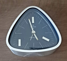 Réveil Uti Swiza 8 Design - Swiss Made - Art Déco - Forme Triangulaire