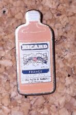 Pin's Ricard Grosse Bouteille