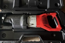 Scie Sabre Milwaukee 1300 SX