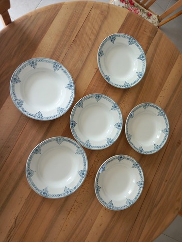 Assiettes creuses anciennes - assiettes,