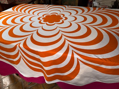 Grande nappe ronde - , en