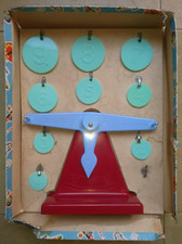 OLD TOY A CHILD SCALE brand KIDDICRAFT 1960 original box