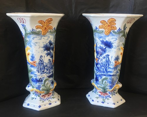 Paire vases cornet - cornet, anciens