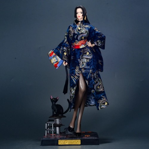 Figurine boa hancock - ✅, one