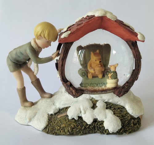 Boule neige winnie - neige, l'ourson