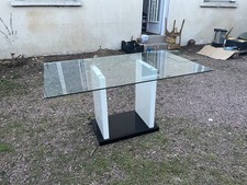 table à manger en verre