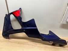 UN SABOT CARENAGE LATERAL