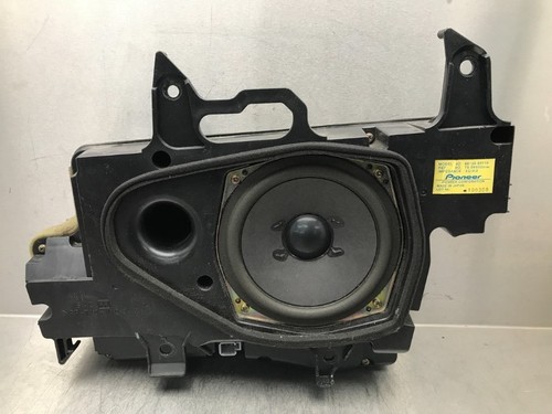 Subwoofer toyota land cruiser - land,
