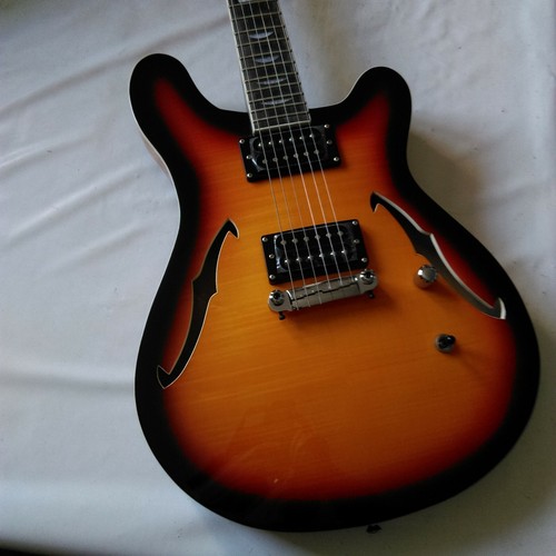 Guitare electrique allure rock - guitare,