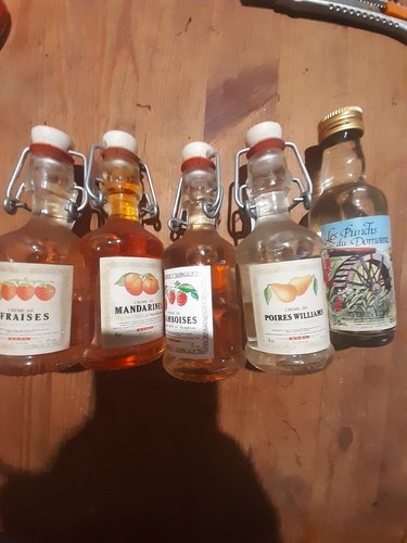 Mignonettes anciennes pour - 15,
