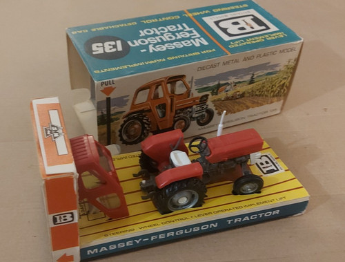 Massey ferguson tractor - massey,
