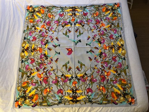 Magnifique foulard neuf - , en