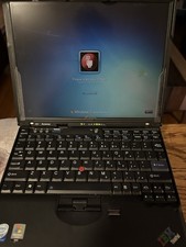 Lenovo X61  Thinkpad W/ Docking/CD-RW/2nd HD/Fingerprint/Privacy Screen/good Bat