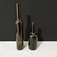 2 bouteilles anciennes en