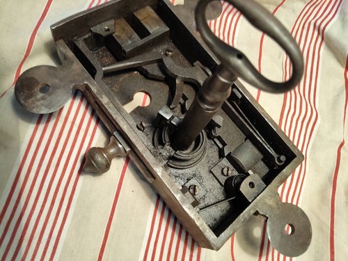 Serrure ancienne rare - serrure,