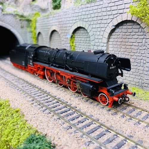 Locomotive vapeur 011 - locomotive, à