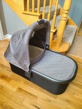 UPPA BABY UPPAbaby Bassinet - PASCAL  (GRAY /carbon) good CONDITION!