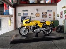 moto solido 1/18ème Miniature