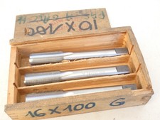 set jeu de 3 taraud à main 4