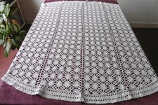 Nappe ovale entièrement