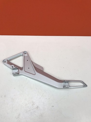 Platine repose pieds - , arrière