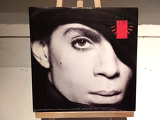 SP / 45T SINGLE ELECTRO POP PRINCE " THE FUTURE "/ BATMAN BO / 1989