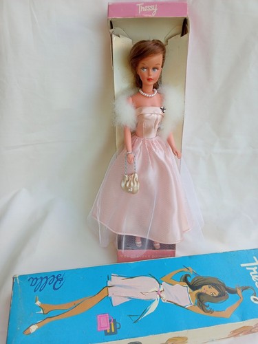 Poupée tressy bella dans - , sa