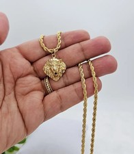 18K or jaune sur tête de lion