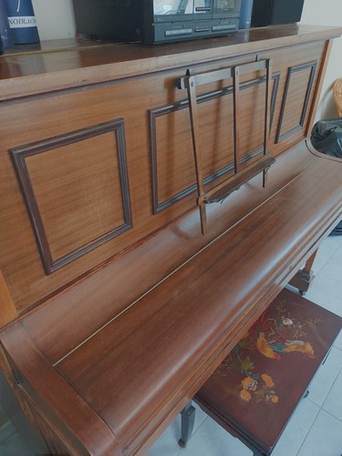 Piano droit cadre - droit,