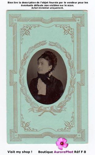 Jeune femme col fourrure - jeune,