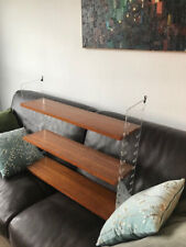 étagères string nils