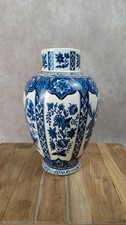 Grand vase en faïence bleue