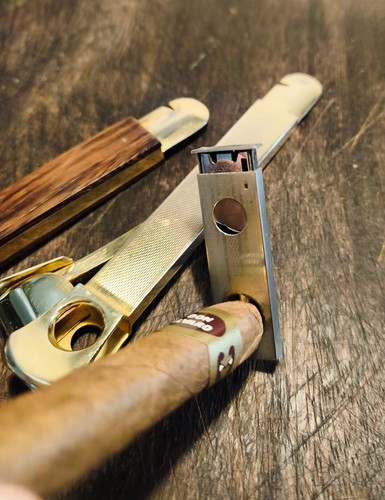 Lot coupe cigare - lot, "coupe-cigare"