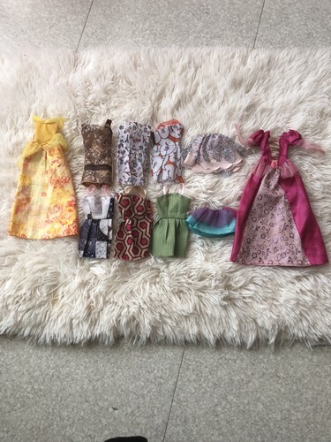 Lot vêtements barbie - lot,