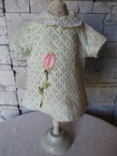 JOLIE ROBE  POUR POUPEE