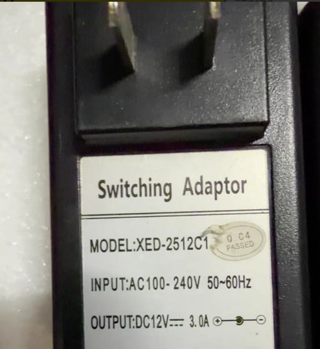 Xed 2512c1 12v adaptateur - 12v, 3a