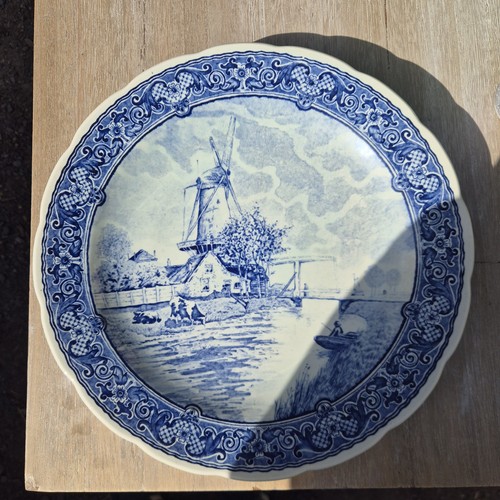 Delfts boch plat - by, en